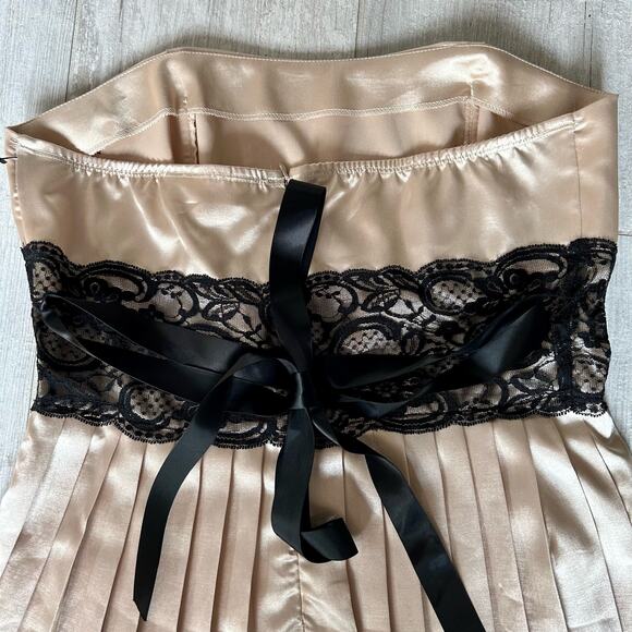 Vintage Maurice’s Y2K strapless satin pleated empire high waist lace size Large - Picture 4 of 6